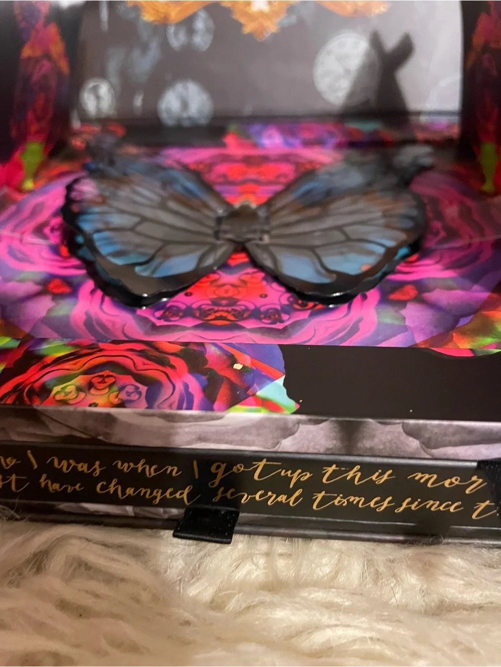 Urban Decay Alice Through the Looking Glass Eyeshadow Palette Limited Edition